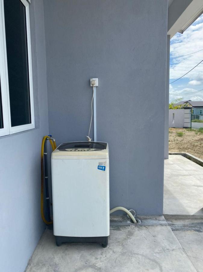 Bungalow Homestay Jasin Perdana Exterior photo